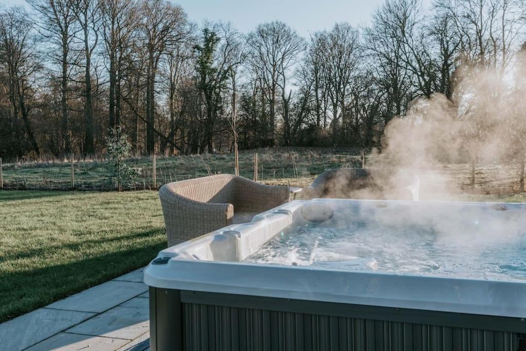 Hayward House, Hot Tub, Large Garden Villa Henley-on-Thames Eksteriør billede