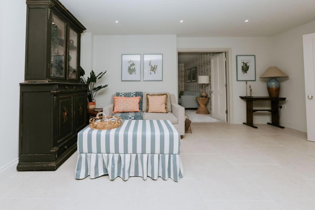 Hayward House, Hot Tub, Large Garden Villa Henley-on-Thames Eksteriør billede